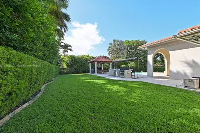 8100 SW 179th St, Palmetto Bay, FL 33157 - Photo 3