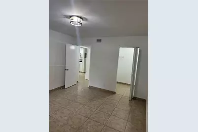 8100 Geneva Ct #142, Doral, FL 33166 - Photo 3