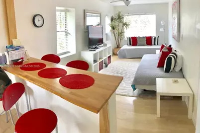 769 NW 10th, Miami, FL 33136 - Photo 11