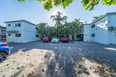 13201 Memorial Hwy, North Miami, FL 33161 - Photo 13