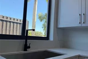 400 SW 1st St, Florida City, FL 33034 - Photo 9