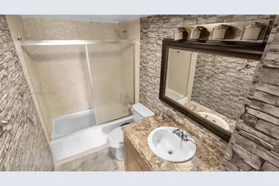 4174 Inverrary Dr #502, Lauderhill, FL 33319 - Photo 9