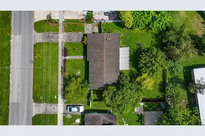 345 SW 18th Ave, Homestead, FL 33030 - Photo 15