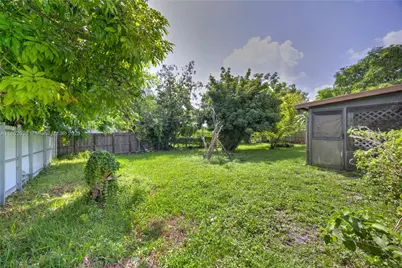 345 SW 18th Ave, Homestead, FL 33030 - Photo 9