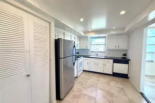 1351 NE Miami Gardens Dr, Miami, FL 33179 - Photo 5