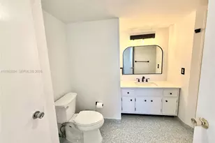 1351 NE Miami Gardens Dr, Miami, FL 33179 - Photo 1