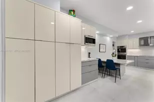 1410 Cleveland Rd, Miami Beach, FL 33141 - Photo 7