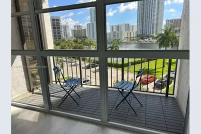 400 Leslie Dr #402, Hallandale Beach, FL 33009 - Photo 21