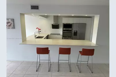 400 Leslie Dr #402, Hallandale Beach, FL 33009 - Photo 3