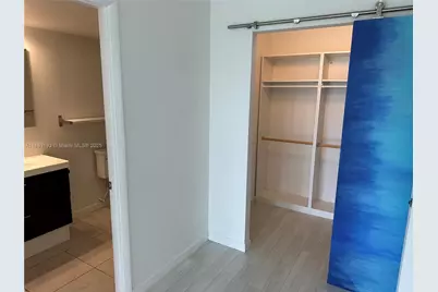 400 Leslie Dr #402, Hallandale Beach, FL 33009 - Photo 19