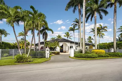 9445 SW 68th St, Miami, FL 33173 - Photo 3