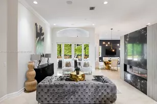 9445 SW 68th St, Miami, FL 33173 - Photo 11