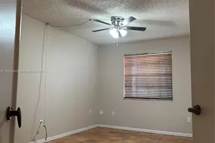 2653 SE 20th Ct, Homestead, FL 33035 - Photo 11