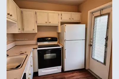 5071 W Oakland Park Blvd #103, Lauderdale Lakes, FL 33313 - Photo 29