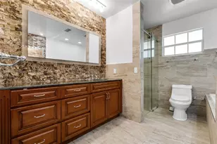 7210 W Troon Cir, Miami Lakes, FL 33014 - Photo 29