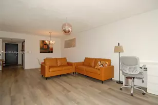 605 Oaks Dr, Pompano Beach, FL 33069 - Photo 5