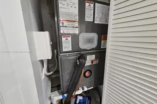 8886 SW 3rd St, Pembroke Pines, FL 33025 - Photo 35