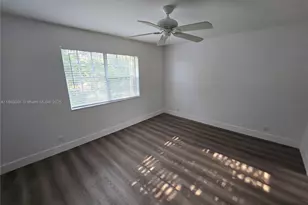 8886 SW 3rd St, Pembroke Pines, FL 33025 - Photo 25