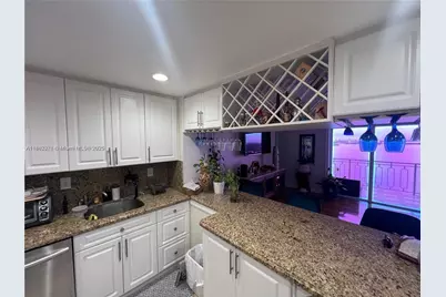 11111 Biscayne Blvd #20E, Miami, FL 33181 - Photo 5