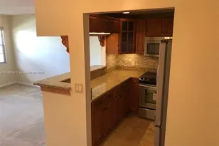 93 E Ventnor E, Deerfield Beach, FL 33442 - Photo 5