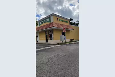 660 NW 40th Ave, Plantation, FL 33311 - Photo 1