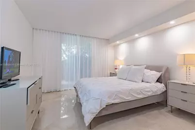 17555 Atlantic Blvd #508, Sunny Isles Beach, FL 33160 - Photo 13