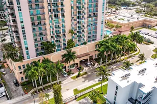 17555 Atlantic Blvd, Sunny Isles Beach, FL 33160 - Photo 47