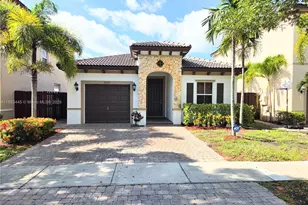 2274 NE 3rd Ct, Homestead, FL 33033 - Photo 1