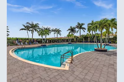 8926 W 35th Ct, Hialeah, FL 33018 - Photo 71