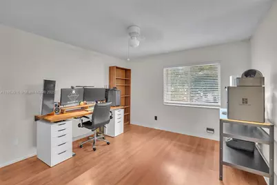 632 NW 208th Ter, Pembroke Pines, FL 33029 - Photo 15