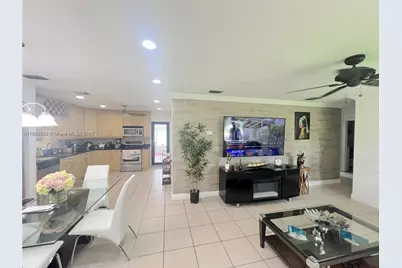 17230 SW 301st St, Homestead, FL 33030 - Photo 5