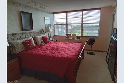 1000 St Charles Pl #615, Pembroke Pines, FL 33026 - Photo 31