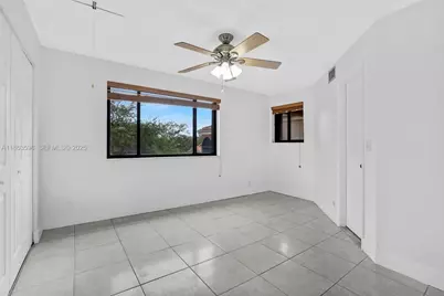 15549 N Miami Lakeway N #306, Miami Lakes, FL 33014 - Photo 13
