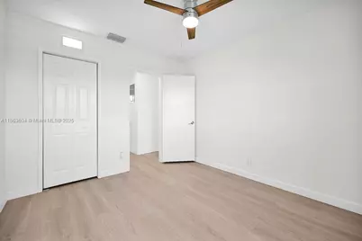 1301 N 12th Ct #3B, Hollywood, FL 33019 - Photo 11