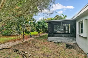 9404 NW 70th Pl, Tamarac, FL 33321 - Photo 29