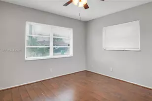 9404 NW 70th Pl, Tamarac, FL 33321 - Photo 15