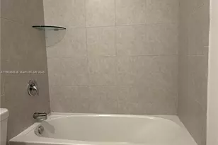 947 NE 211th St, Miami, FL 33179 - Photo 29