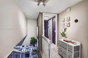 1530 W Golfview Dr, Pembroke Pines, FL 33026 - Photo 25