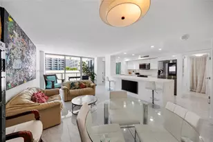 2655 Collins Ave, Miami Beach, FL 33140 - Photo 17