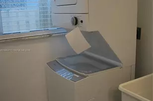 3621 NE 1st Terrace, Oakland Park, FL 33334 - Photo 9