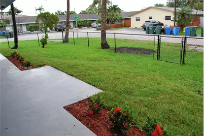 3621 NE 1st Ter, Oakland Park, FL 33334 - Photo 13