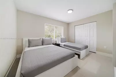 1183 NE 111th St #1183, Miami, FL 33161 - Photo 9