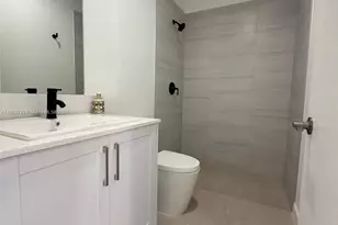 412 SW 1st St, Florida City, FL 33034 - Photo 23