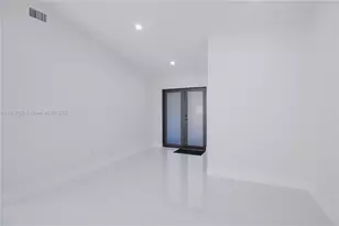 7045 SW 83rd Pl, Miami, FL 33143 - Photo 5