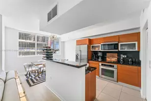 244 Biscayne Blvd, Miami, FL 33132 - Photo 7