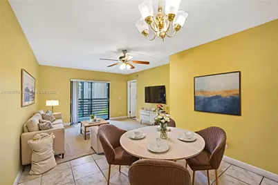 10332 Sunrise Lakes Blvd #206, Sunrise, FL 33322 - Photo 7