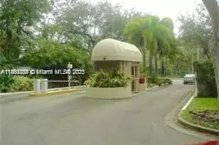 780 NE 69th St, Miami, FL 33138 - Photo 3