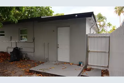 2503 NW 9th St, Fort Lauderdale, FL 33311 - Photo 9