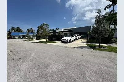 10960 SW 42nd Ter, Miami, FL 33165 - Photo 7