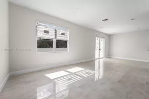 5400 NW 57th Ct, Tamarac, FL 33319 - Photo 11